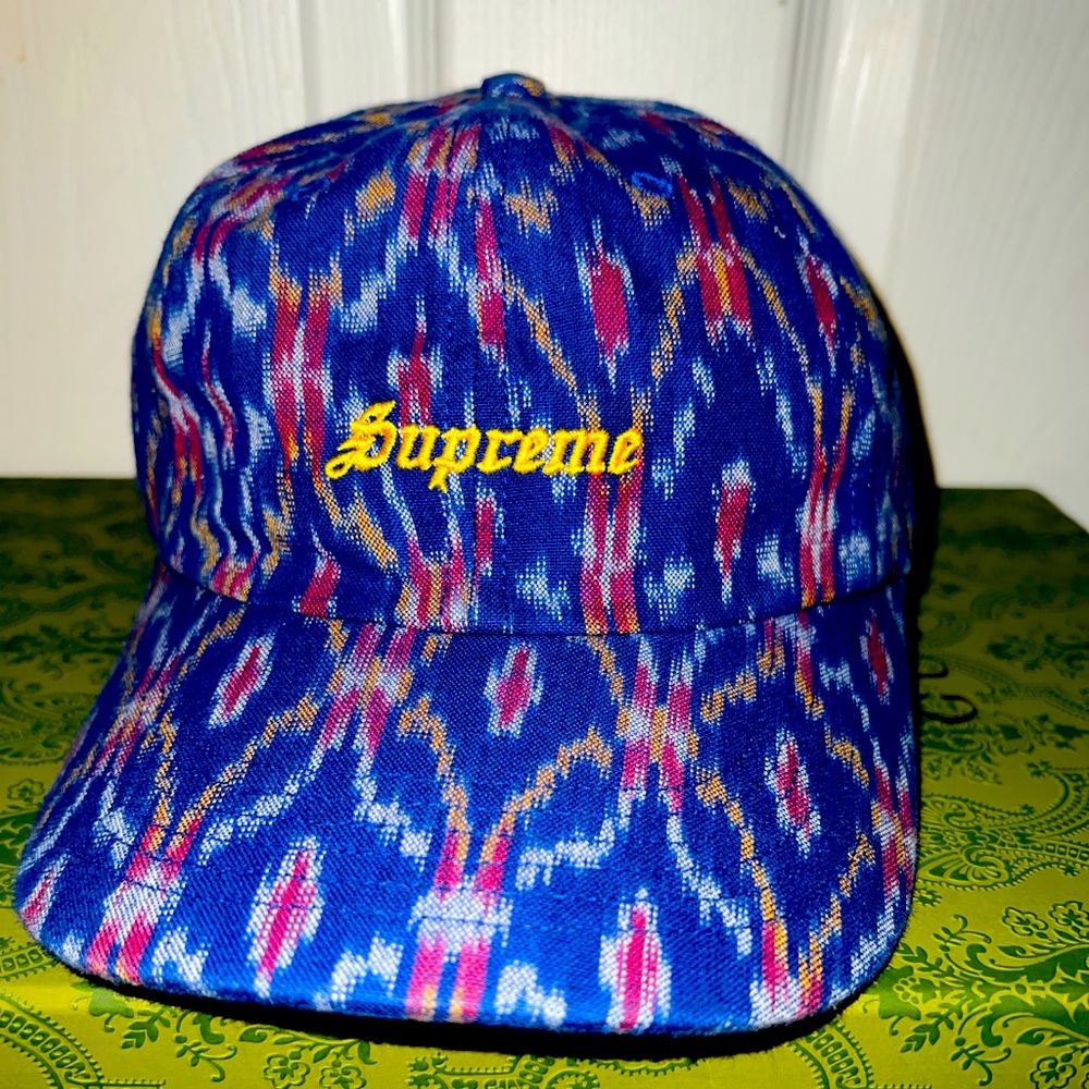 *BRAND NEW* SUPREME •CAMO• CAP